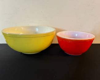 2 Pc Vintage Red Yellow Pyrex Mixing Bowls