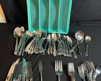 Oneida Stainless Set