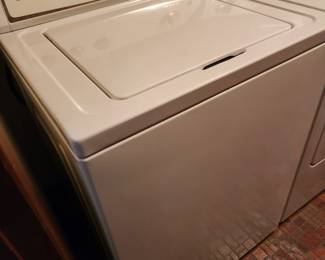 Top Loader Heavy Duty Whirlpool Washer.