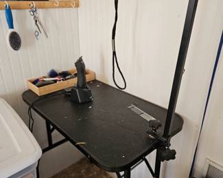 small Dog grooming table