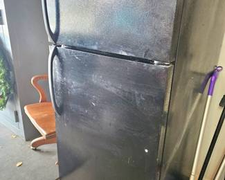 garage fridge, works, might need new seal