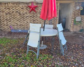 Plastic outdoor set, very comfortable