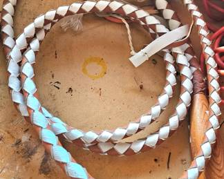 whip, grit decoration