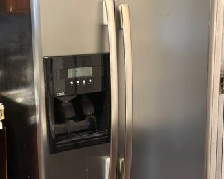 Side x side fridge