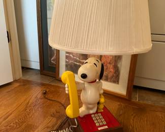 1970’s Snoopy phone lamp