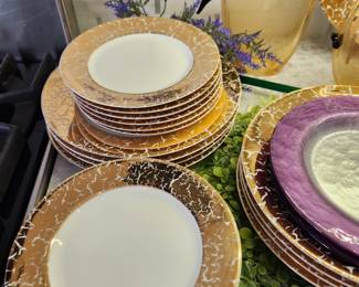 Let's set a beautiful table!!