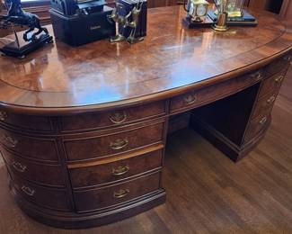 Stately Oval Partners Desk