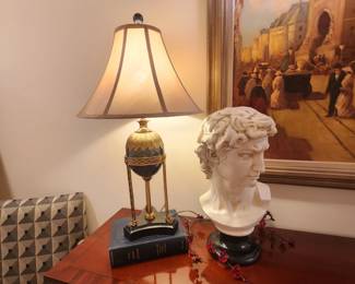 Maitland-Smith Neoclassical Table Lamp