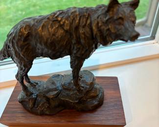 Bronze Sculpture of Wolf