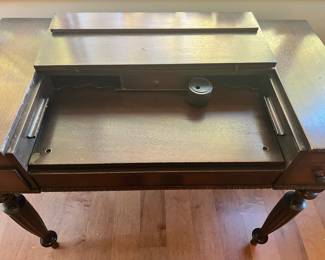 Colonial Manufacturing Company Writing/Spinet Desk
