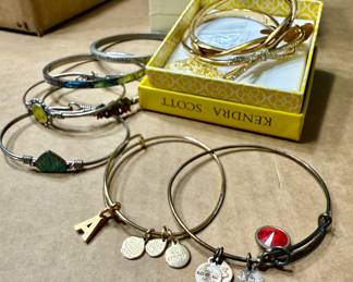 Kendra Scott bracelet/ jewelry
