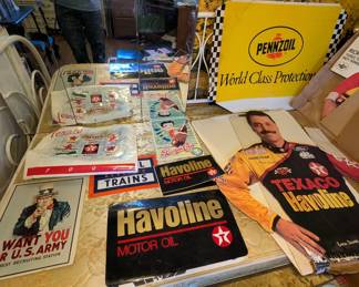 Collectable Signs, Origanal 60's Uncle Sam Poster, Betty Boop Signs and Metal Lionel Train Sign