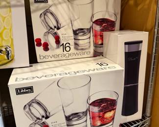 Beverageware 16 pc glass set