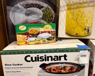 Cuisinart Slow Cooker, serving tray, beverage dispenser