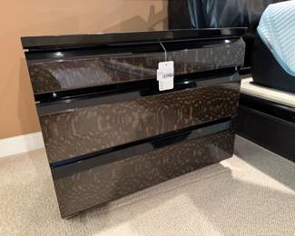 Giorgio Collection Lacquer Nightstand (A)
