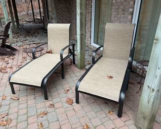Loungers