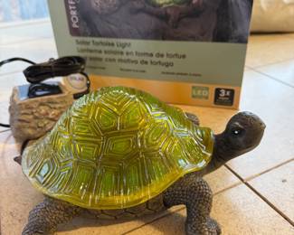 Solar tortoise light