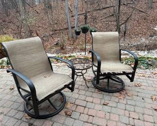 Outdoor swivel chairs
