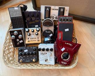 Brian May Red Special Digitech Pedal, Bogner Lyndhurst Compressor, Keeley Dark Side Pedal, Strymon Deco Pedal