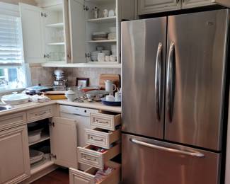 $600 Refrigerator (Sold)