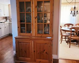 $75 - Friday Pine Hutch