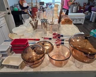 Pyrex Pots