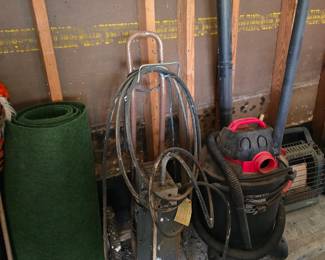 Shop Vac - Green Carpet