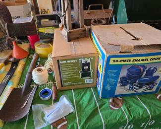 Game Feeder - Camping Gear