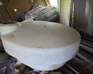 150 Gallon Water Tank
