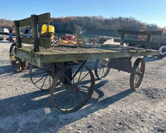 ANTIQUE WAGON