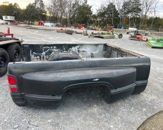 DODGE 8 DUALLY TRUCK BED