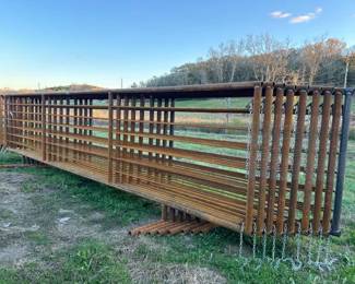HD 24 FREESTANDING FENCE PANEL, 9X BID