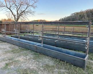 1 HD 24 FREESTANDING FENCE LINE FEEDER