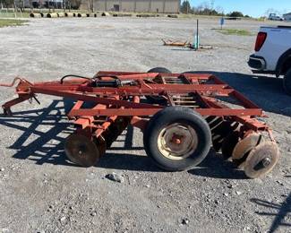 INTERNATIONAL 8 HYDRAULIC DISK