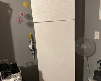 Storage cabinet