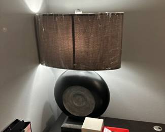 Table lamp