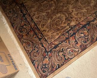 Courtisan hand-finished rugs