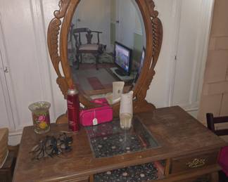 Vanity
$375
