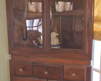 80's corner cupboard
$300