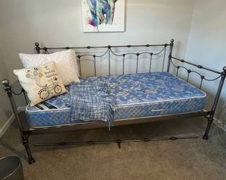 Metal daybed with mattress