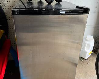 Mini freezer (never used!)......