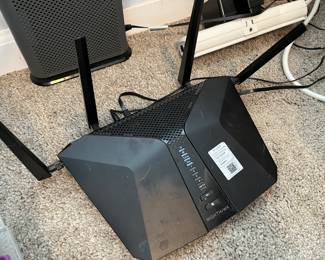 Nighthawk router