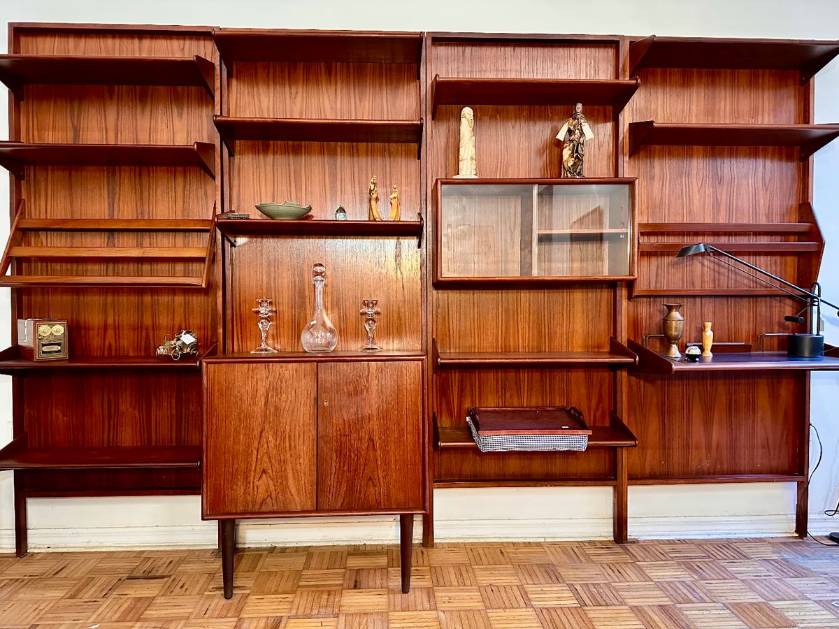 MCM Danish Wall Unit
4 individual units can be arranged to fit your needs
Solid Teak
Late 2950’s to early 1960’1