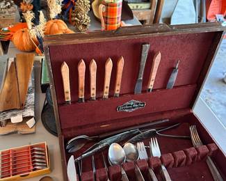 Flatware and serving pieces 