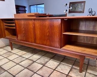 A look inside the MCM Sideboard 