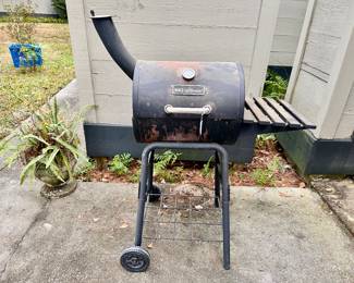 BBQ smoker grill