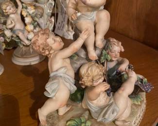 Vintage Arnart Crossed Porcelain 5 Cupids
