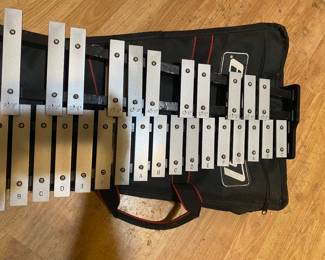 Ludwig Xylophone with Sticks/Case