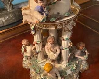 Vintage Capodimonte Italy Cupids