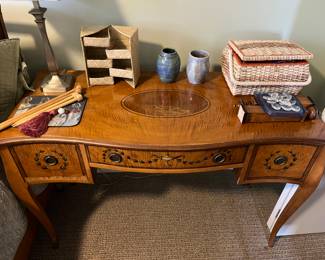 Vintage hand-painted desk/vanity desk.